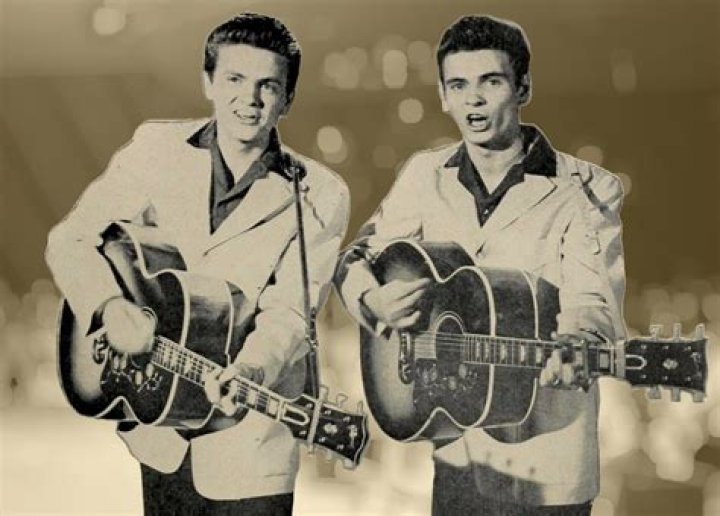 Are everly brothers still alive?