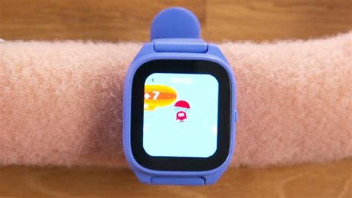 Are gizmo watches compatible with iphones?