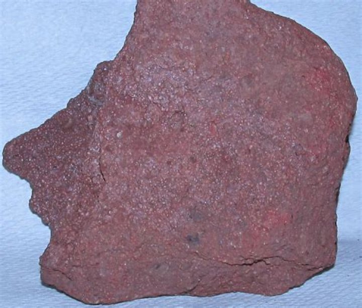Are iron oxide concretions magnetic?