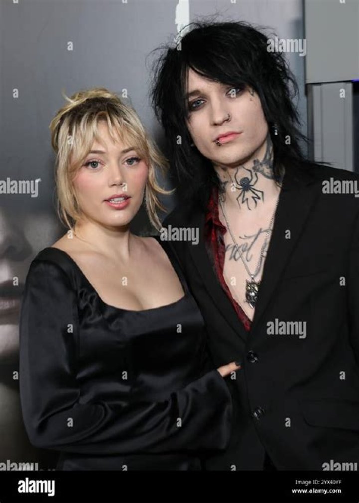 Are julius dein and estelle still together?