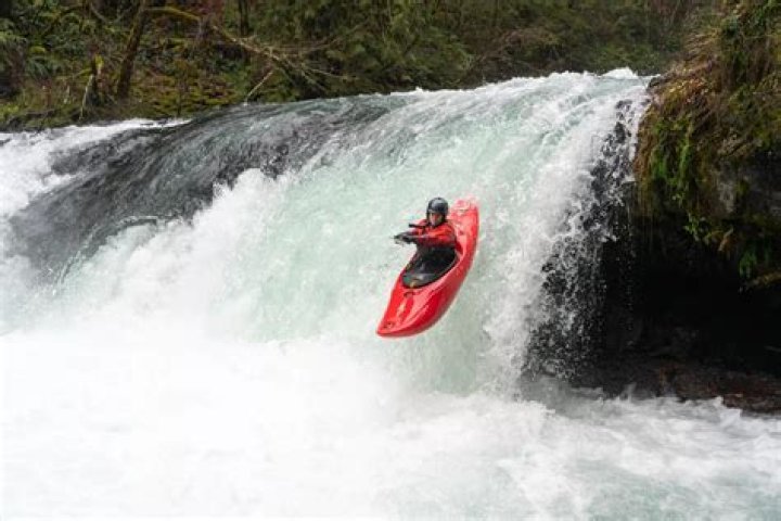 Are whitewater kayaks stable?