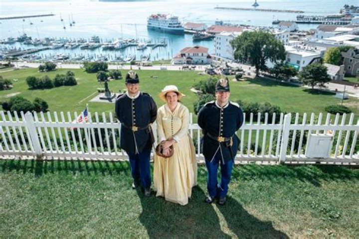 Can you visit mackinac island in november?