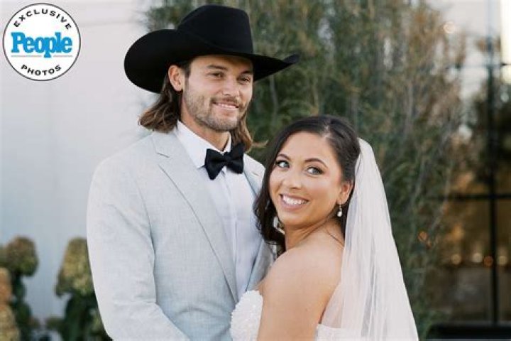 Did jesse and becky get married?