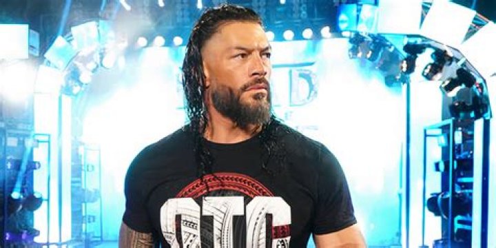 Did john cena beat roman reigns?