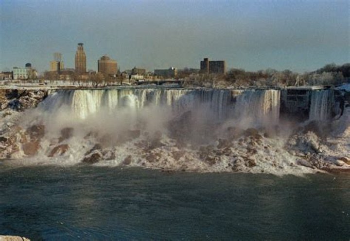 Did they ever drain niagara falls?