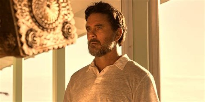 Did ward die in outer banks?