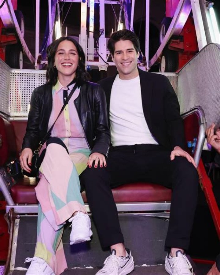 Do asher and michaela get together?