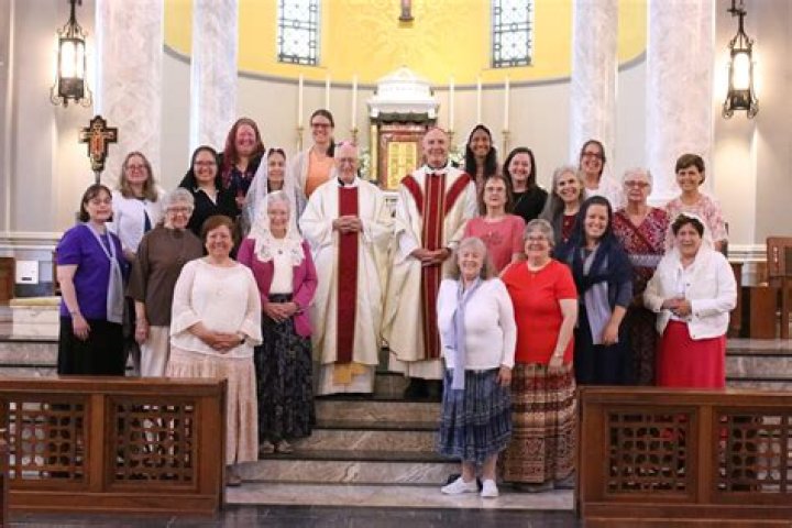 Do consecrated virgins wear habits?