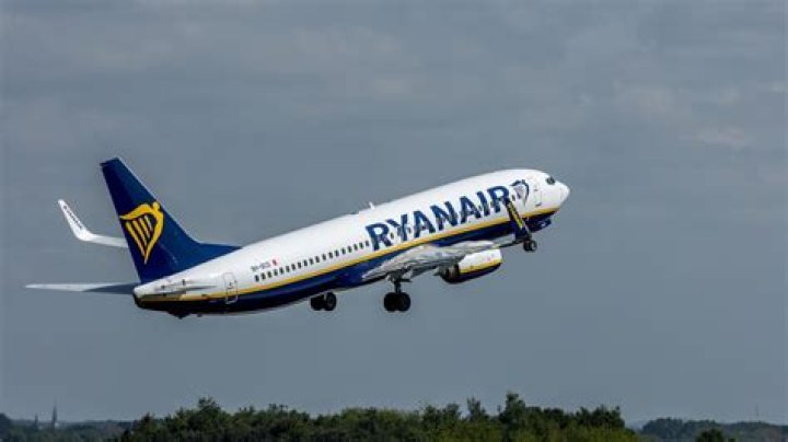 Do ryanair oversell flights?