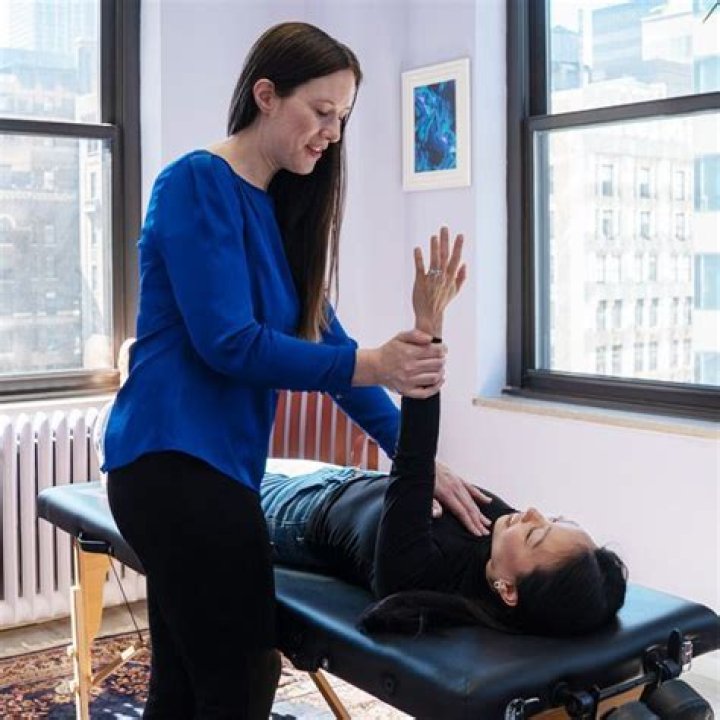 Does applied kinesiology work?