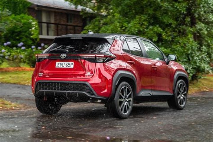 Does hcr manorcare drug test?