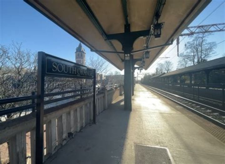 Does newmarket have a train station?