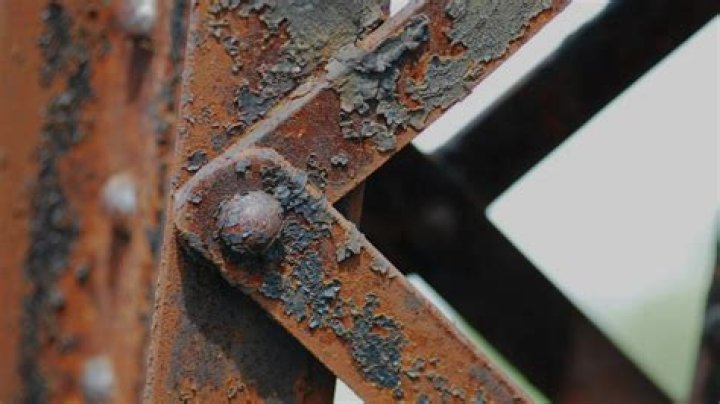 Does zinc plating rust?