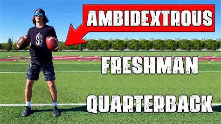 Has there ever been an ambidextrous quarterback?