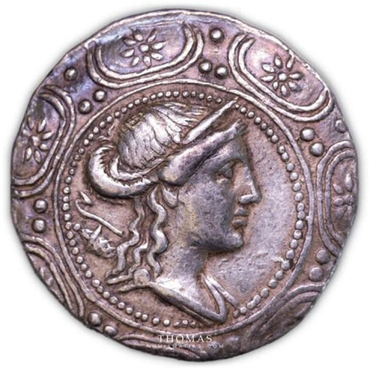 How big is a drachm?