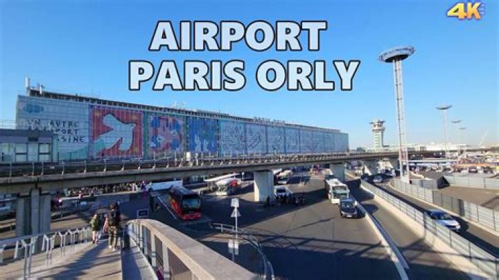 How far orly from charles de gaulle?