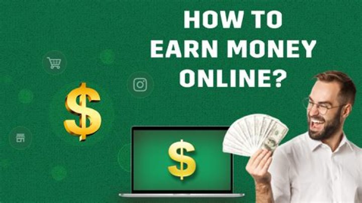 How franchise earn money?