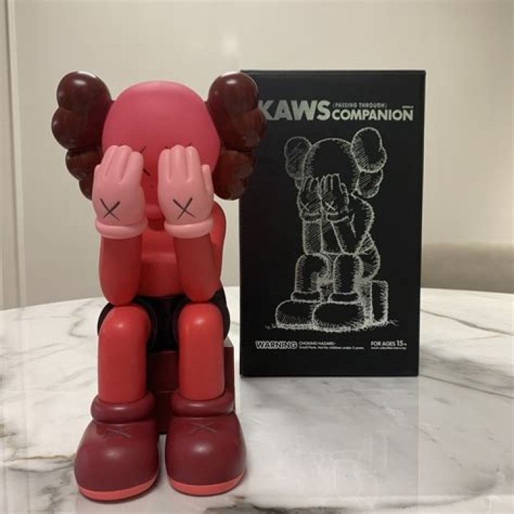 How kaws are made?