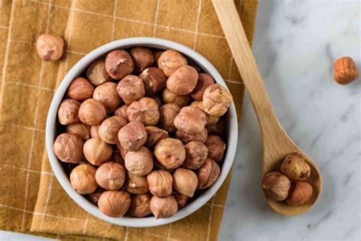 How many hazelnuts per day?