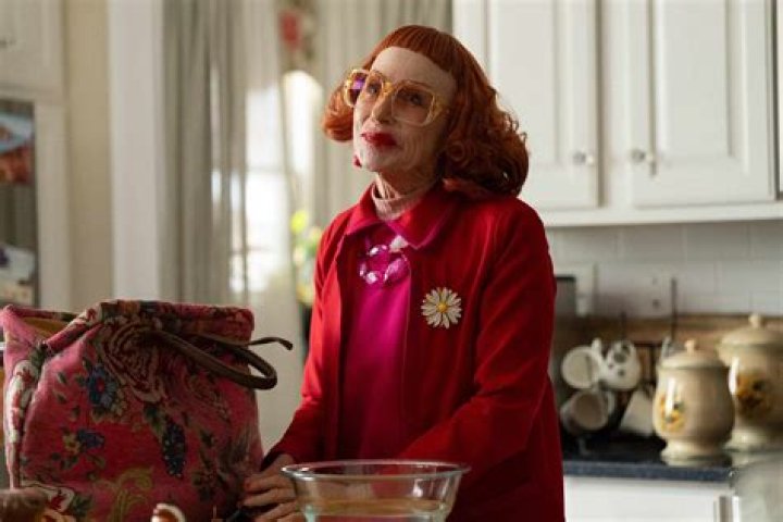 How old is cloris leachman now?