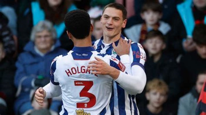 How old is tanganga?