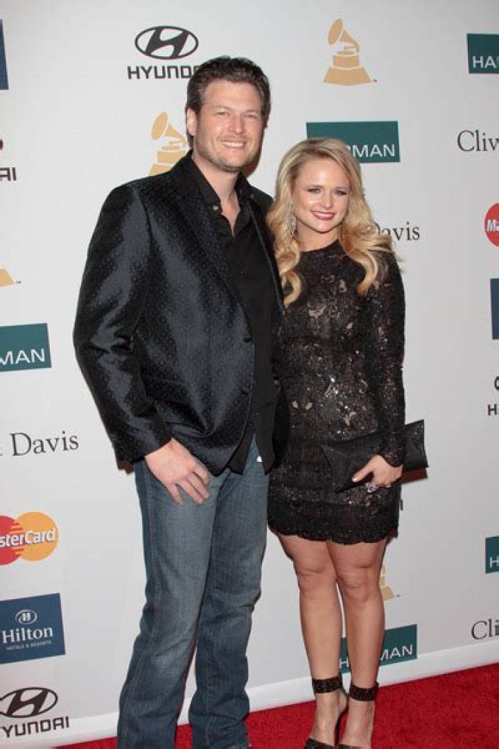 How tall is blake shelton?