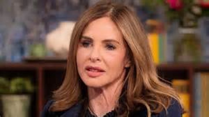 Is it ok to wear a tampon while miscarrying?