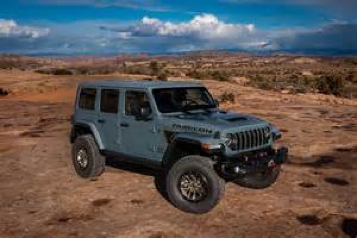 Is jeep wrangler 7 seater?