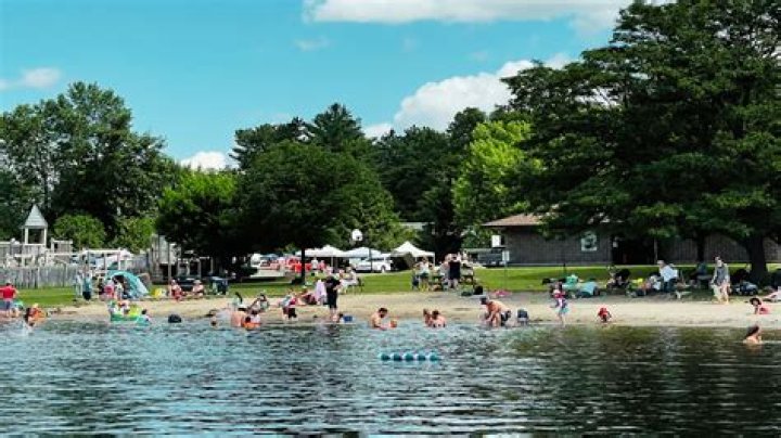 Is lake carmi safe to swim in?