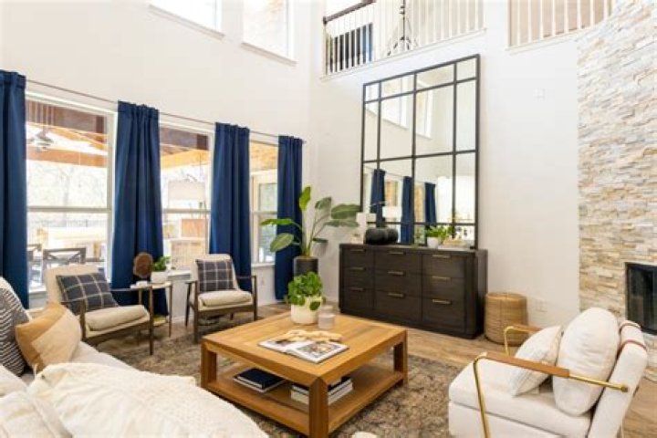 Is no demo reno on hgtv?