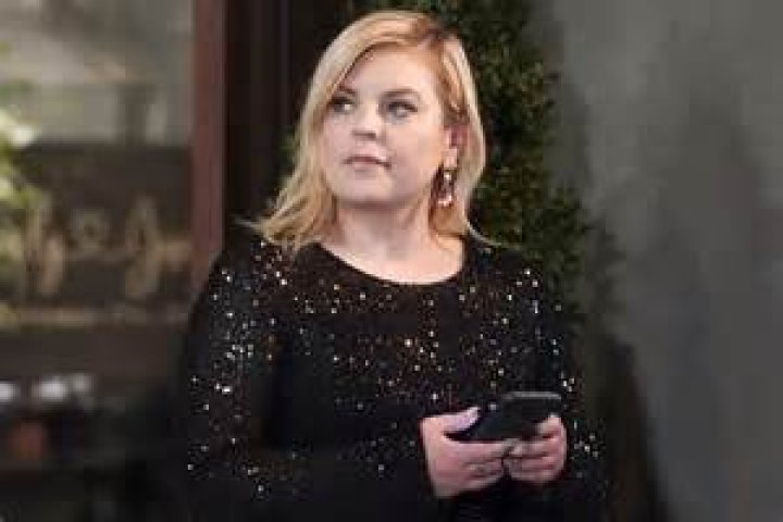 On general hospital is maxie pregnant?