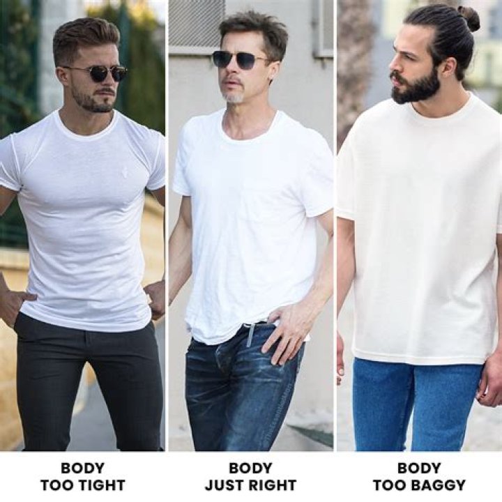 Should t shirts be tight or loose?