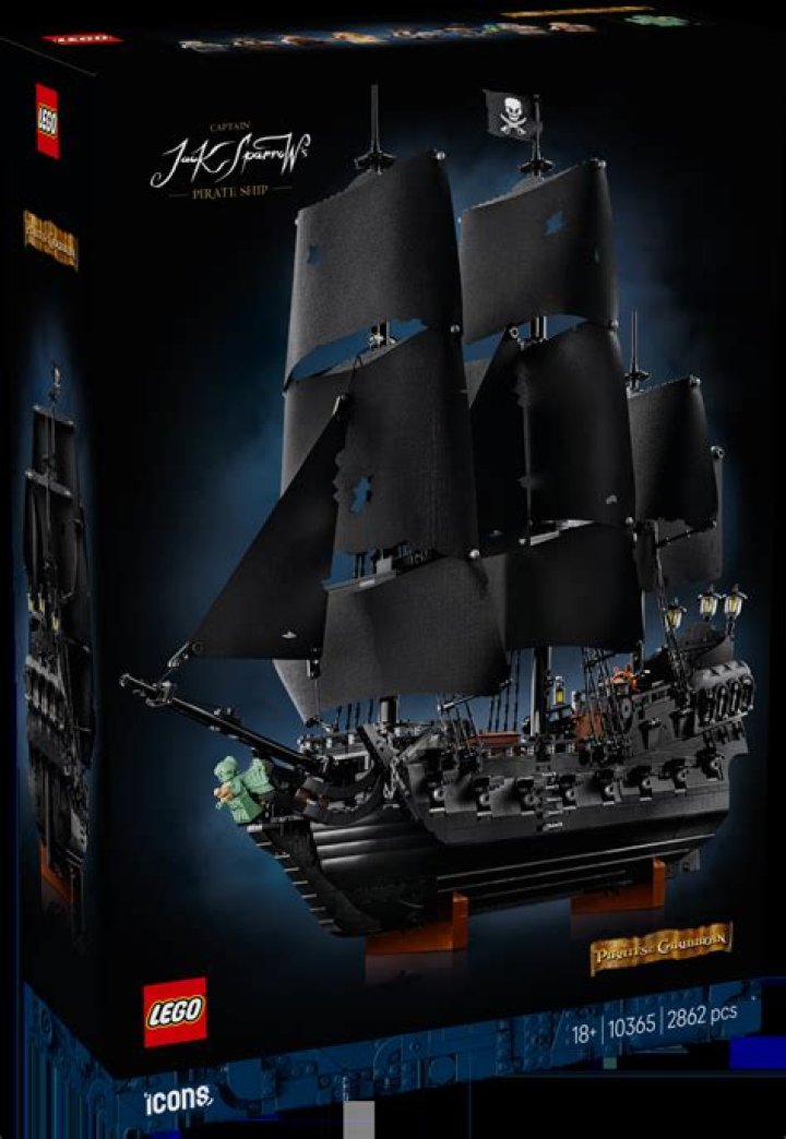 Was mia and pearl black in the book?