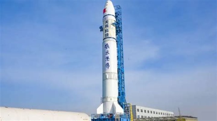 Were is the chinese rocket going to hit?