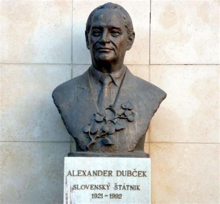 What happened to dubcek?