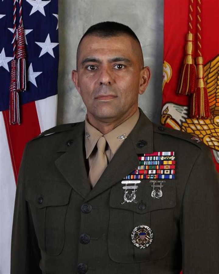 What is oddlot in col?