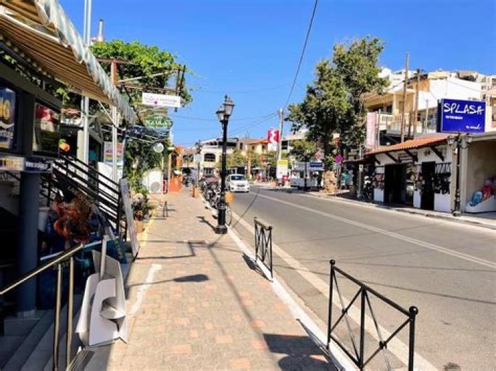 What is platanias crete like?