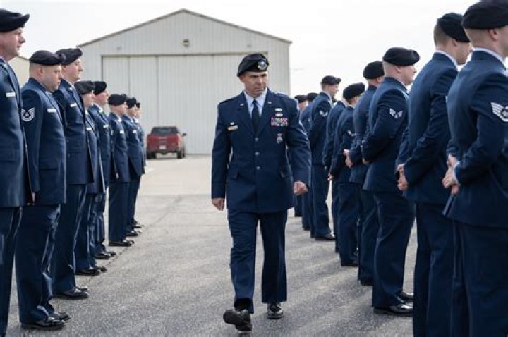 What is security clearance air force?