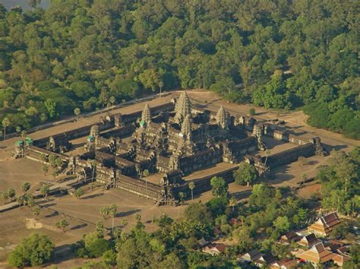 What is the angkor empire?