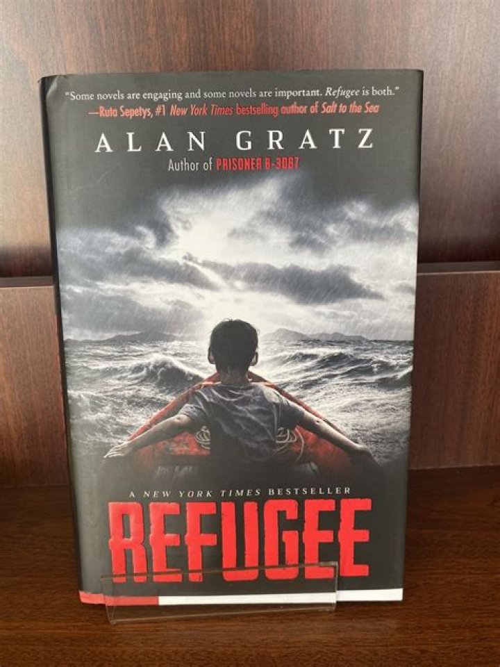 What is the book refugee by alan gratz about?
