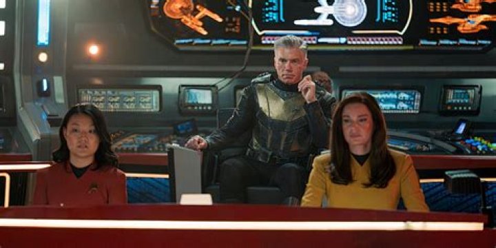 What strange idea about the world struck the peddler?