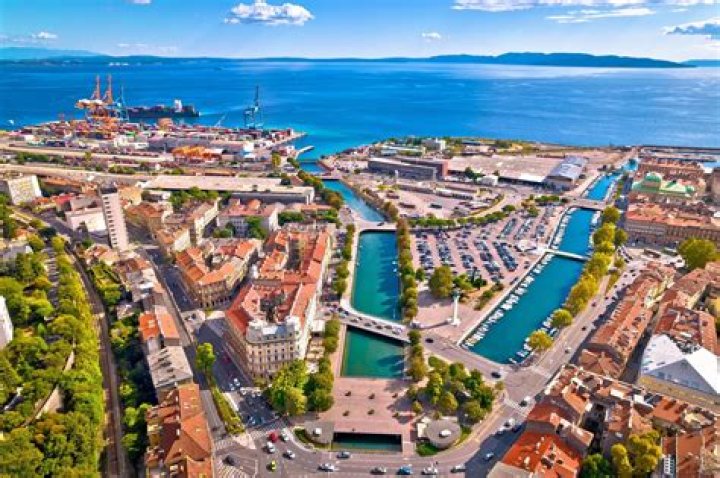 Whats in port rijeka?