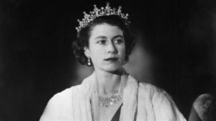 When did queen elizabeth take the throne?