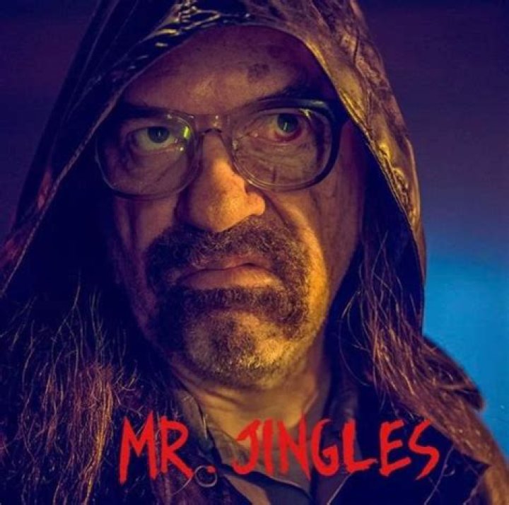 When does mr jingles die?