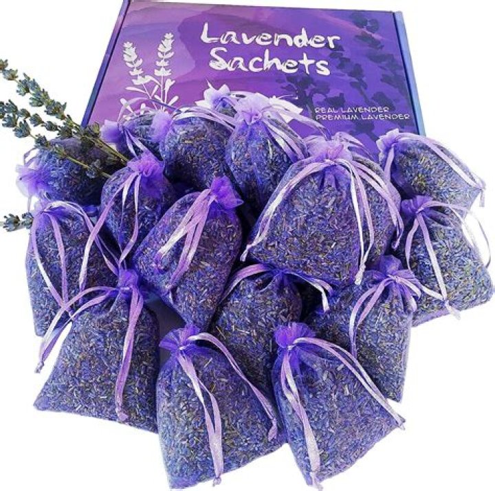When to pick lavender for sachets?
