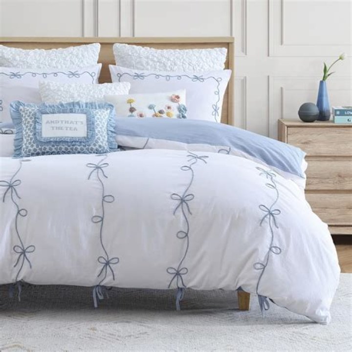 When to use a bedspread?