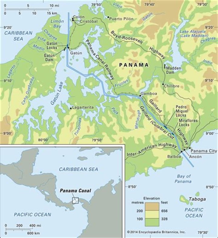 When was the panama canal built?