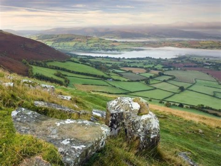 Where are the brecon beacons?