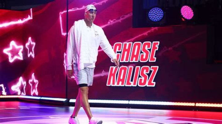 Where does chase kalisz live?