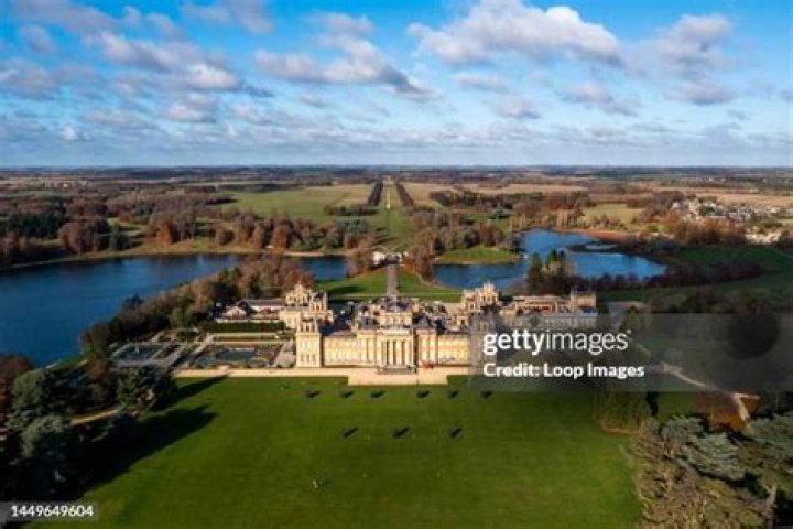 Where is blenheim castle?